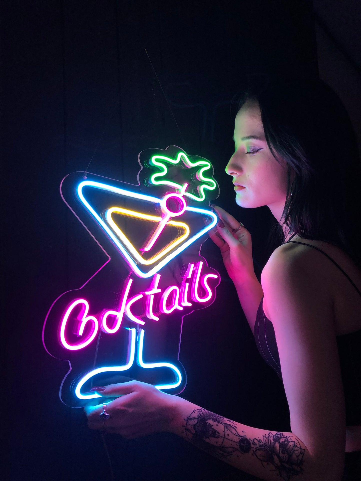 Neon Cocktail Glass Light Sign