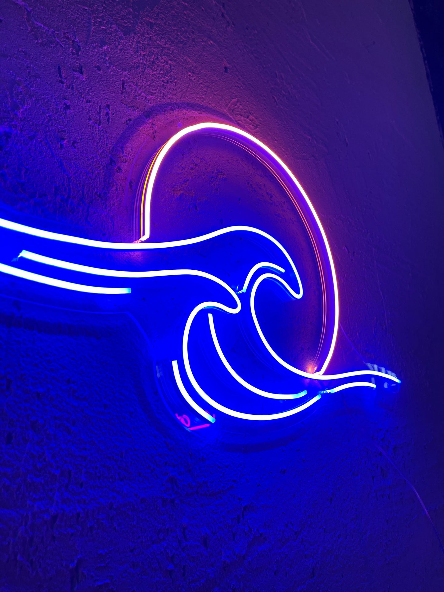 Soothing Wave Neon Light