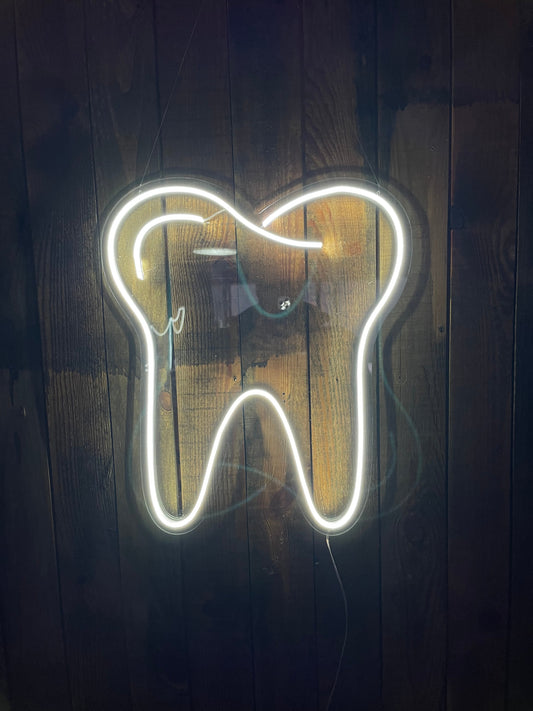 TOOTH NEON SIGN